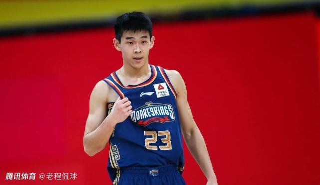 目前尤文图斯正全力推进续约布雷默，然后尤文图斯就将续约鲁加尼。